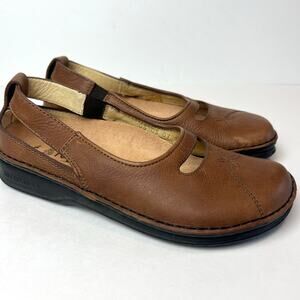 Footprints by Birkenstock Leather Flats Brown Slip-On Comfort Shoes Sz 36, 5-5.5